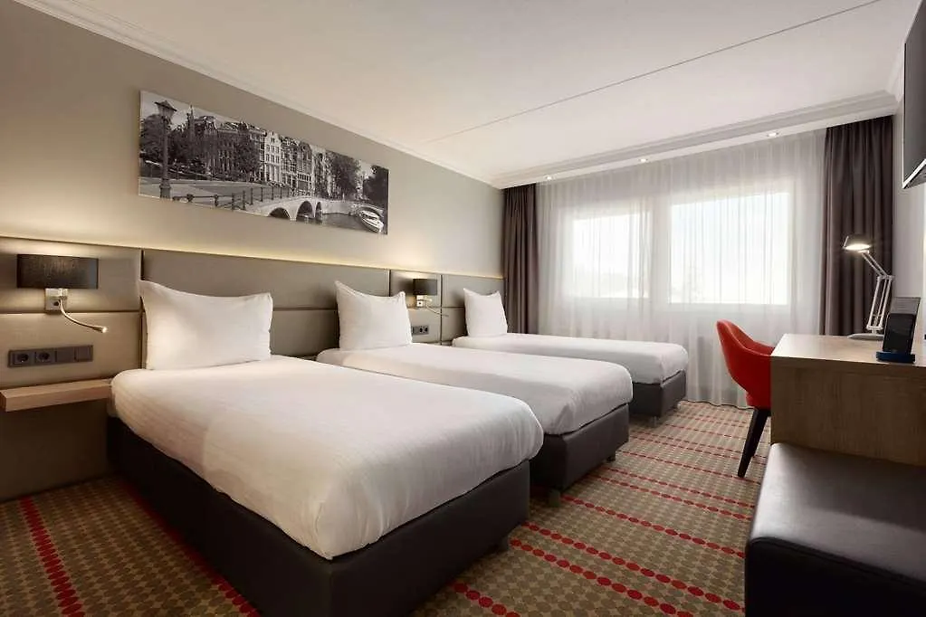 Ramada by Wyndham Amsterdam Airport Schiphol Hotel Badhoevedorp 4*,